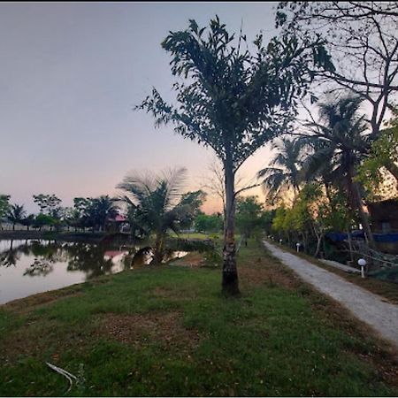 Banani Resort By Wb Inn Gosaba Luaran gambar