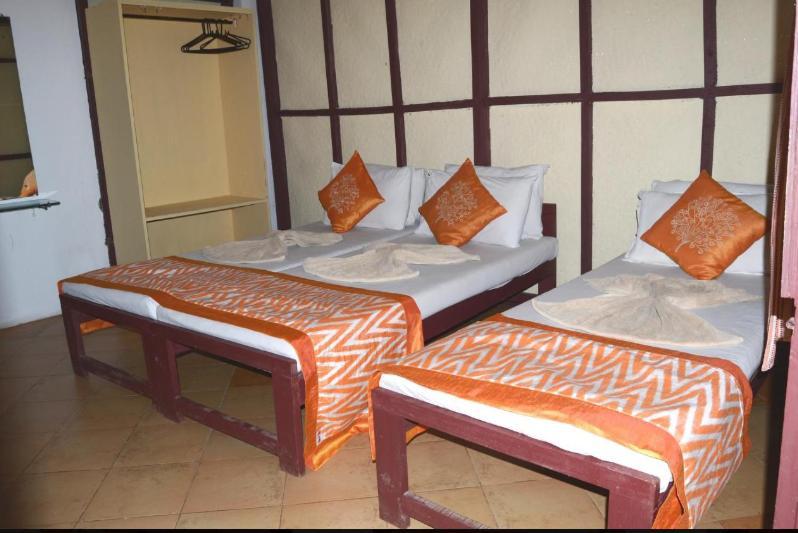 Banani Resort By Wb Inn Gosaba Luaran gambar